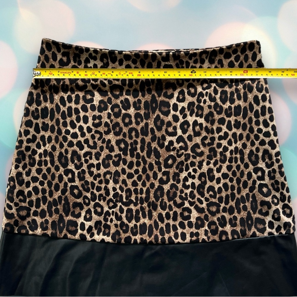 Michael Kors Women’s Black Leopard Print Skirt Size L - Picture 3 of 6